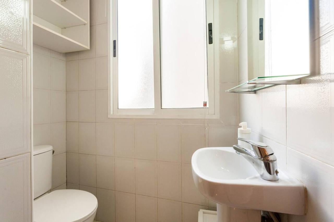Spacious, Bright Apartment Next To The Old Town Valencia Buitenkant foto